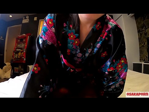 ❤️ Keçika ciwan a cosplay ji seksê hez dike ku bi orgazmê bi şûjinek di hespêk û blowjob de. Keçika Asyayî ya bi pisîka porî û bi cil û bergên kevneşopî yên Japonî di vîdyoya amator de ku masturbasyona bi pêlîstokên qijikê nîşan dide. Sakura 3 OSAKAPORN. ☑ Porno li me ❌️