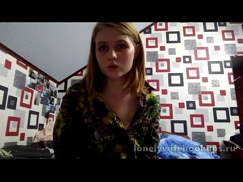 ❤️ Xwendekarê ciwan blonde ji Rûsyayê ji dîkên mezintir hez dike. ☑ Porno li me ❌️