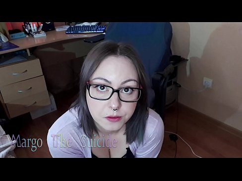 ❤️ Keçika seksî ya bi şûşeyan Dildo bi kûrahî li kamerayê dimije ☑ Porno li me ❌️